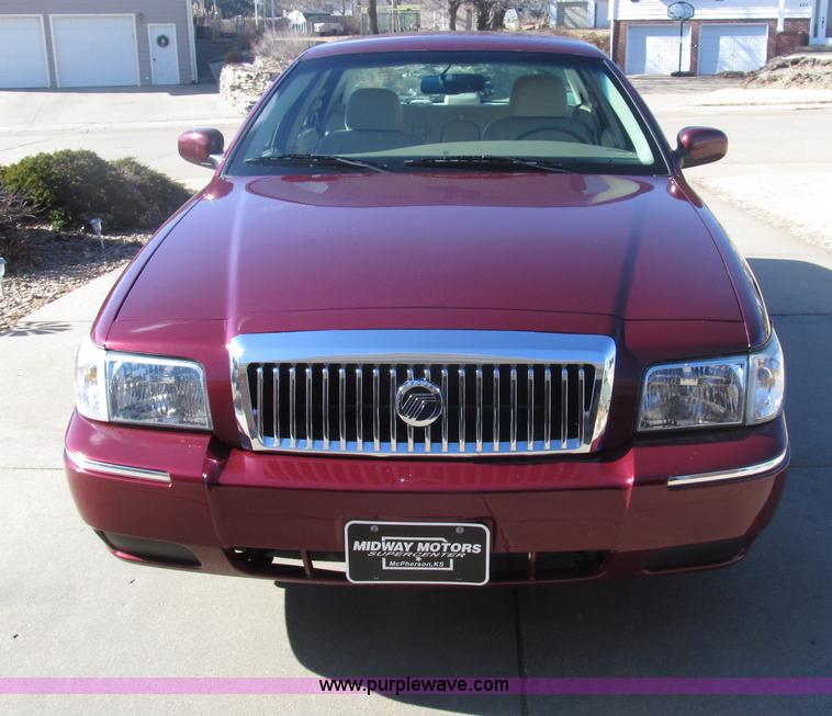 image for item G9579 2010 Mercury Grand Marquis LS Ultimate Edition