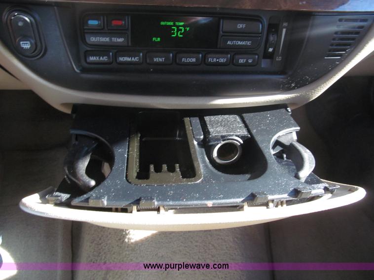 image for item G9579 2010 Mercury Grand Marquis LS Ultimate Edition