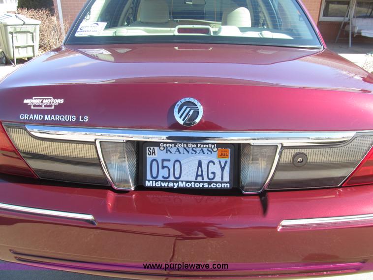 image for item G9579 2010 Mercury Grand Marquis LS Ultimate Edition