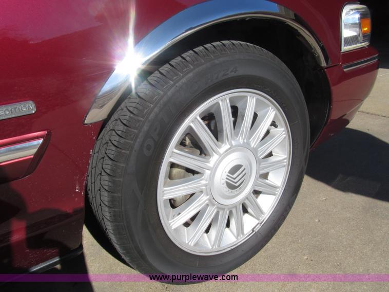 image for item G9579 2010 Mercury Grand Marquis LS Ultimate Edition