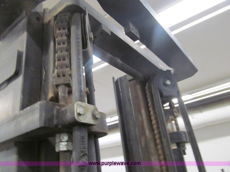 image for item G9603 Nissan 50 forklift