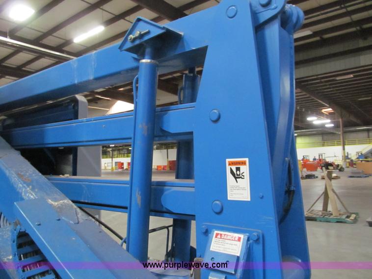 image for item G9604 1986 Genie Z45/22 articulating boom lift