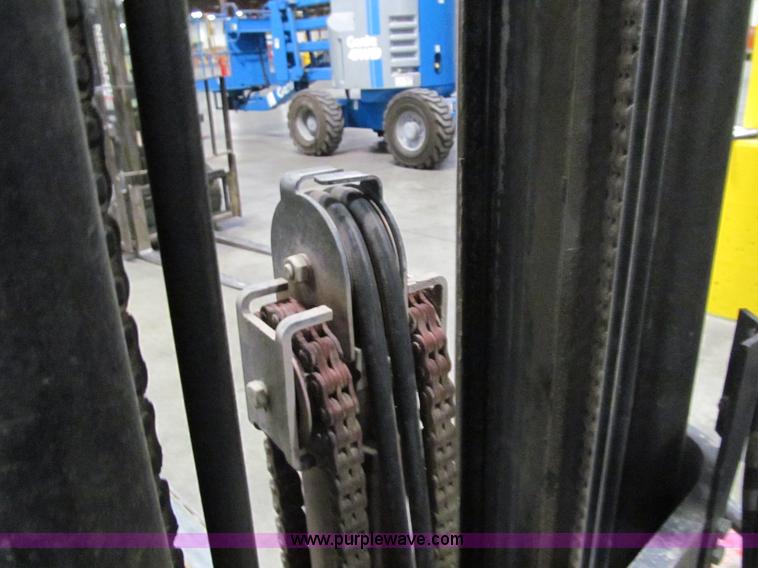 image for item G9605 Nissan 50 forklift