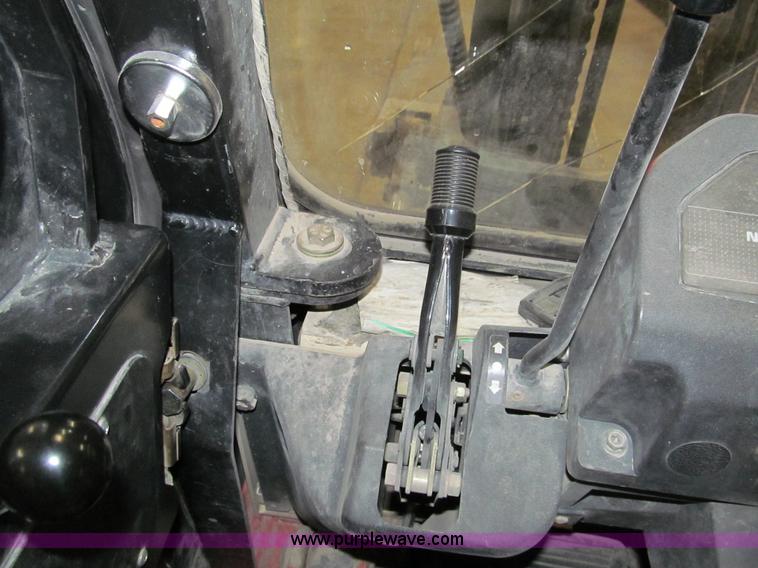 image for item G9605 Nissan 50 forklift