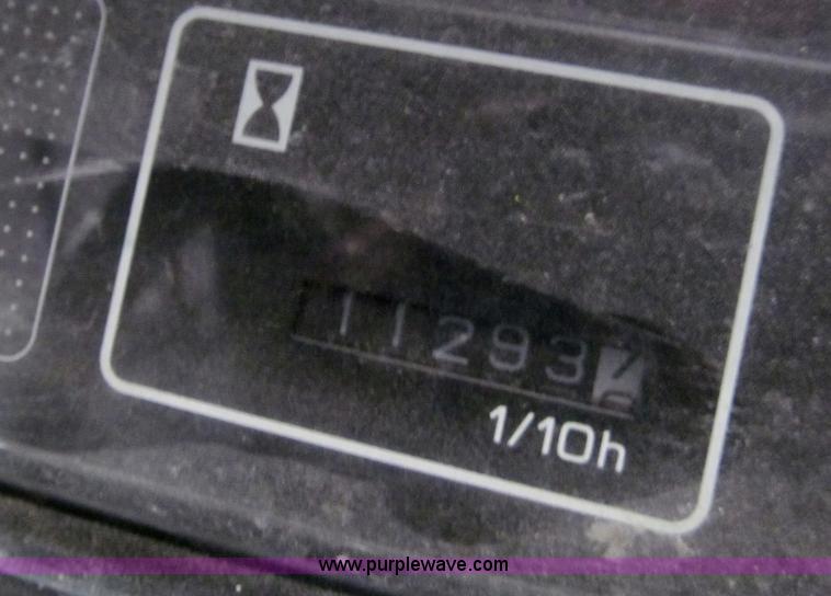 image for item G9605 Nissan 50 forklift