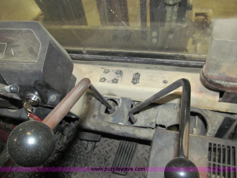 image for item G9605 Nissan 50 forklift