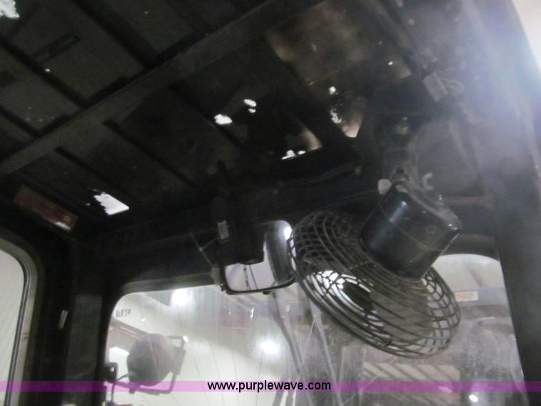 image for item G9605 Nissan 50 forklift