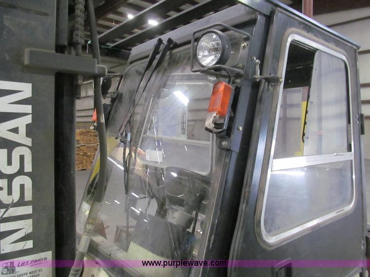 image for item G9605 Nissan 50 forklift