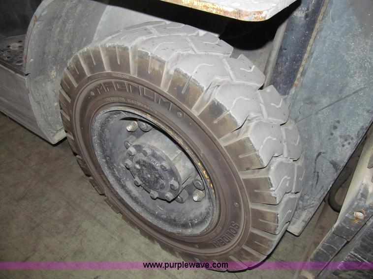 image for item G9608 Nissan 50 forklift