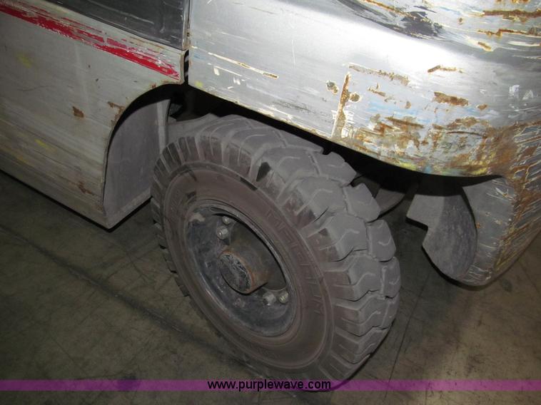 image for item G9608 Nissan 50 forklift