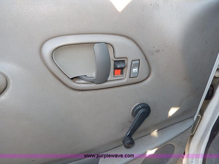 image for item H1274 2000 Chevrolet 3500 Crew Cab flatbed truck