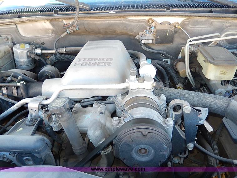 image for item H1274 2000 Chevrolet 3500 Crew Cab flatbed truck