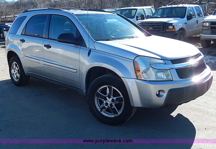image for item H1275 2005 Chevrolet Equinox LS SUV