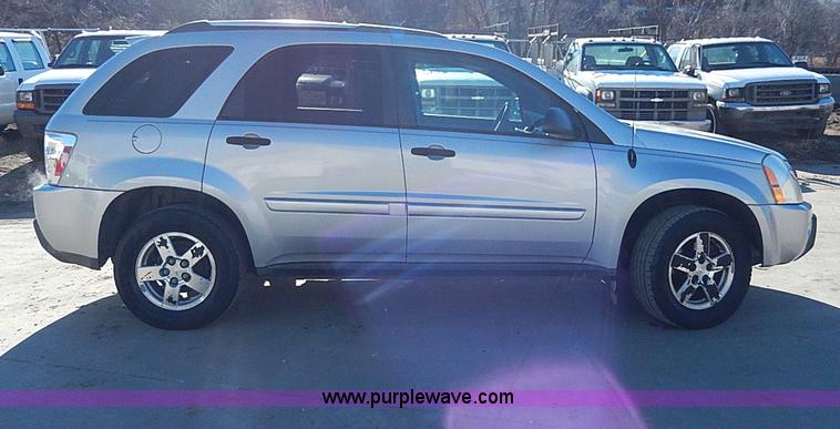 image for item H1275 2005 Chevrolet Equinox LS SUV