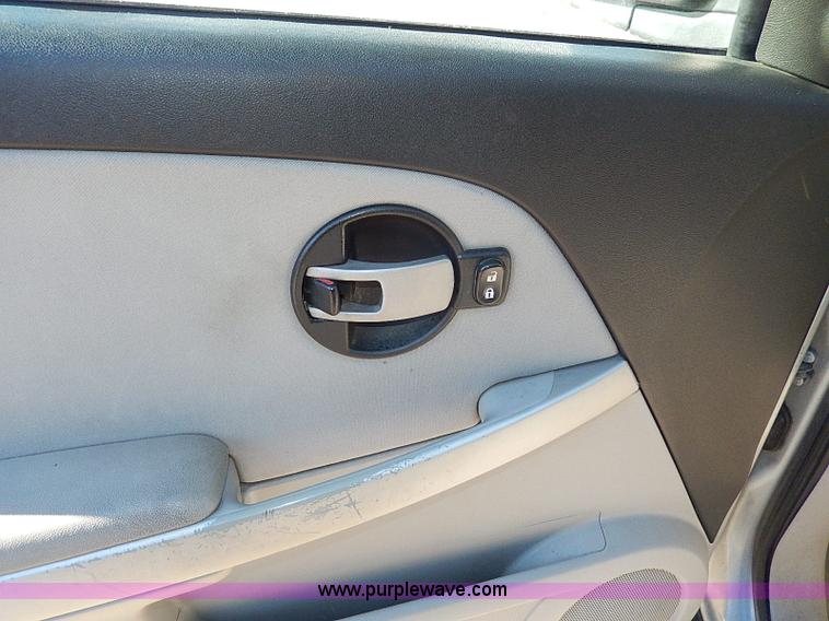 image for item H1275 2005 Chevrolet Equinox LS SUV