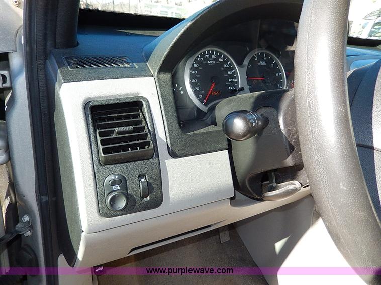 image for item H1275 2005 Chevrolet Equinox LS SUV