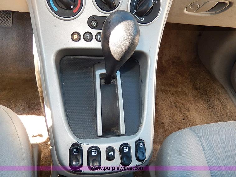 image for item H1275 2005 Chevrolet Equinox LS SUV