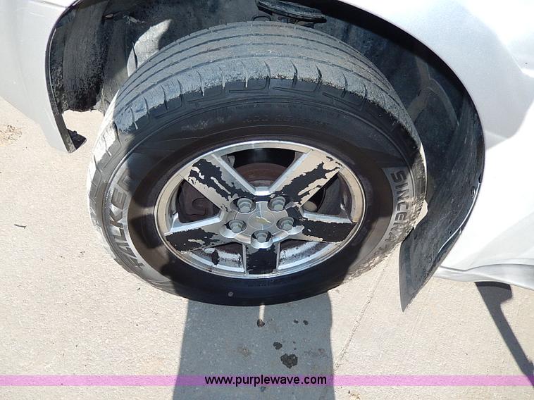 image for item H1275 2005 Chevrolet Equinox LS SUV