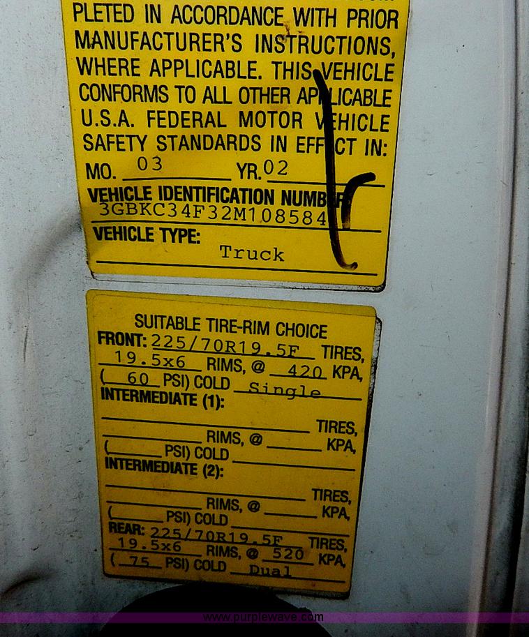 image for item H1277 2002 Chevrolet Silverado 3500 HD utility truck