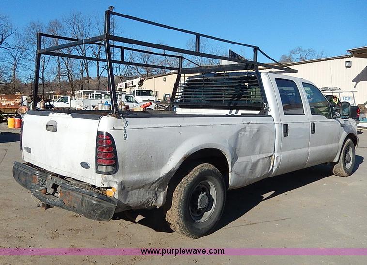 image for item H1279 2001 Ford F250 Super Duty Crew Cab pickup truck