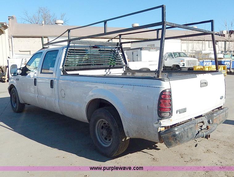 image for item H1279 2001 Ford F250 Super Duty Crew Cab pickup truck