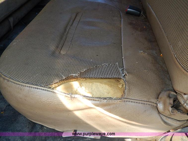 image for item H1279 2001 Ford F250 Super Duty Crew Cab pickup truck