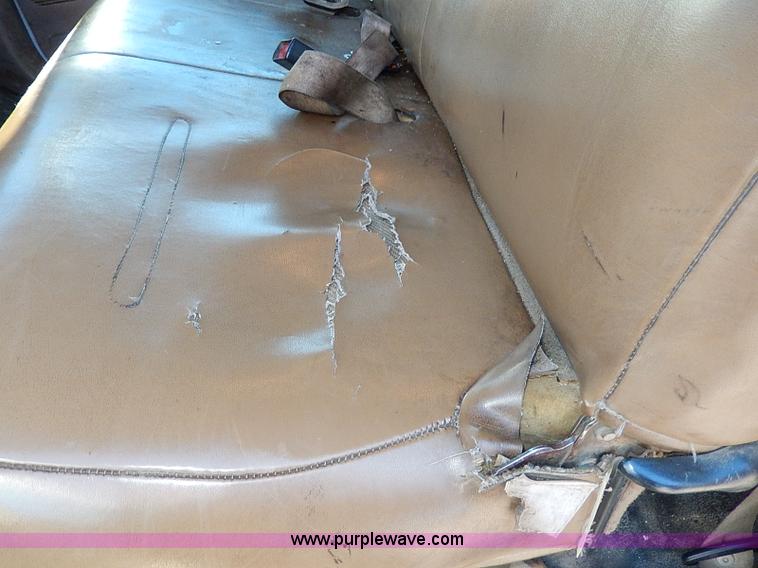 image for item H1279 2001 Ford F250 Super Duty Crew Cab pickup truck