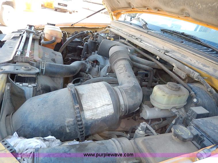 image for item H1279 2001 Ford F250 Super Duty Crew Cab pickup truck