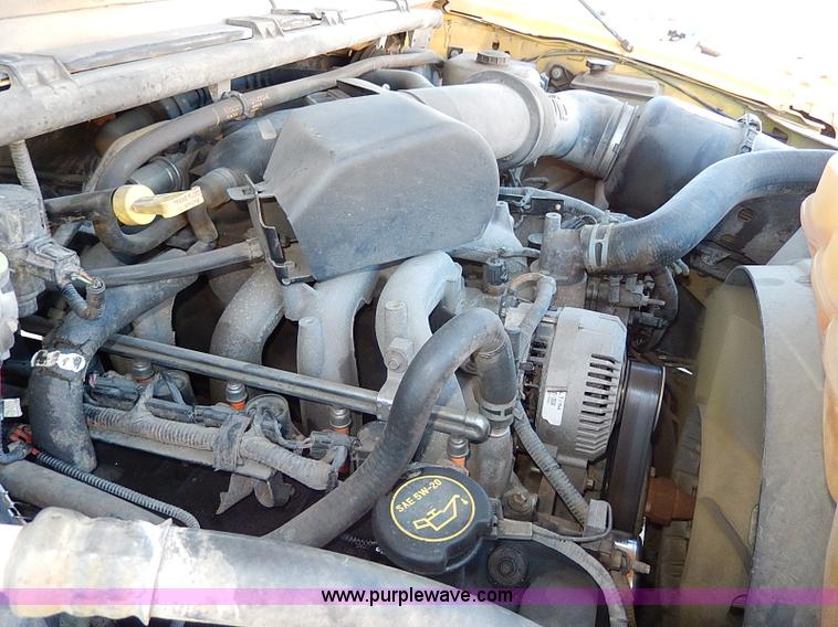 image for item H1279 2001 Ford F250 Super Duty Crew Cab pickup truck