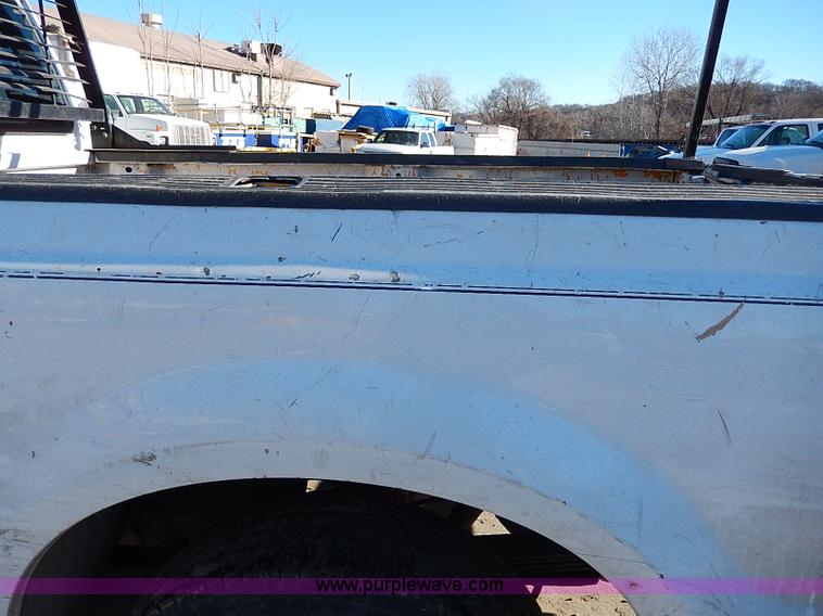 image for item H1279 2001 Ford F250 Super Duty Crew Cab pickup truck