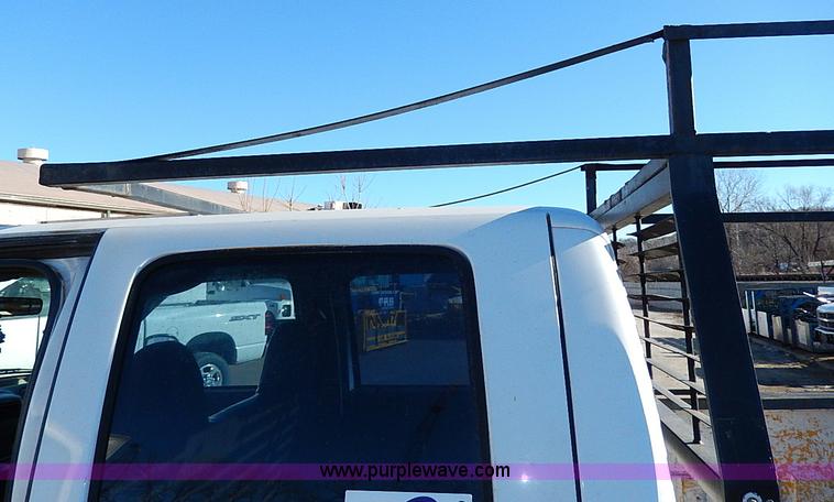 image for item H1279 2001 Ford F250 Super Duty Crew Cab pickup truck