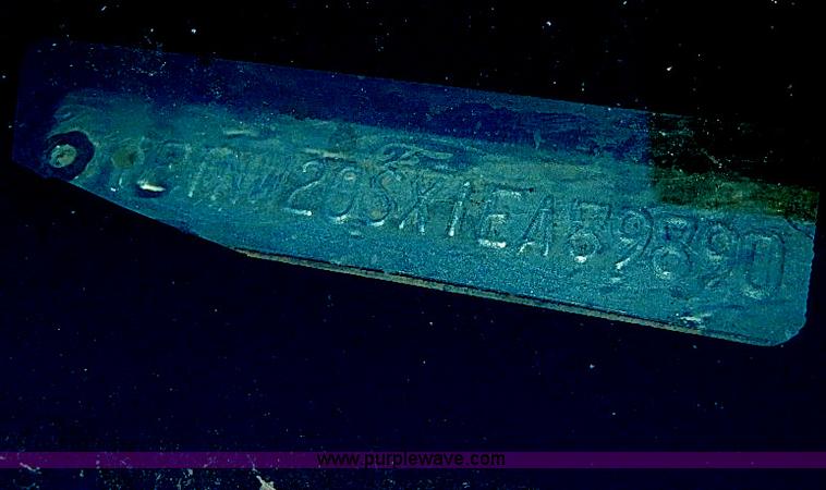 image for item H1279 2001 Ford F250 Super Duty Crew Cab pickup truck