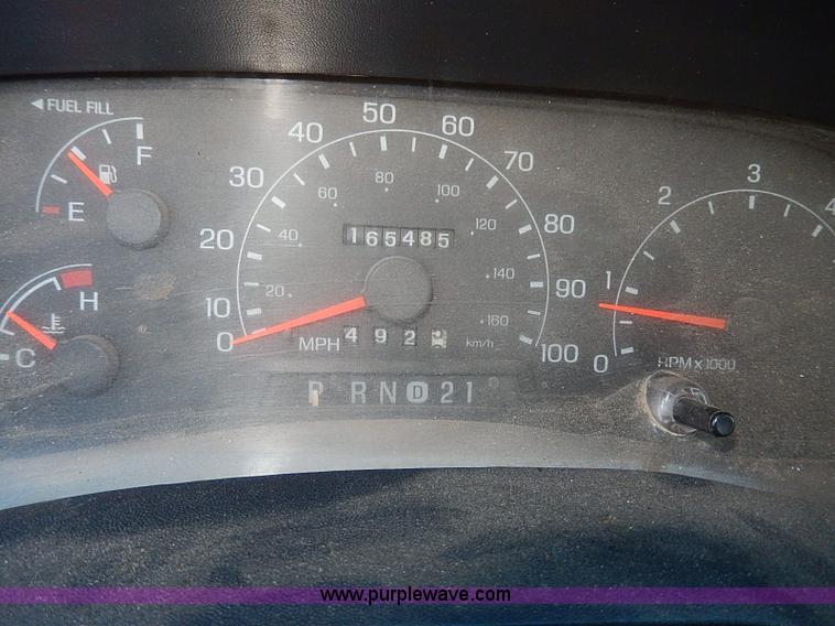 image for item H1280 2000 Ford F250 Super Duty Crew Cab pickup truck