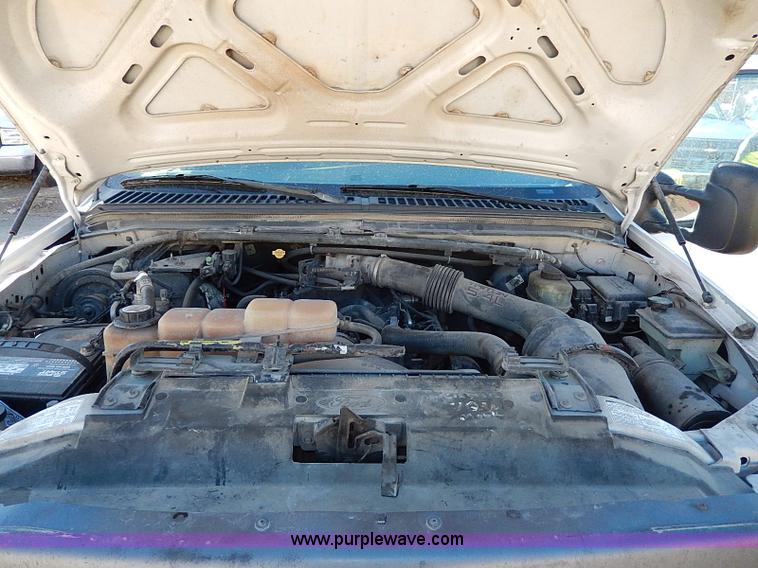 image for item H1280 2000 Ford F250 Super Duty Crew Cab pickup truck