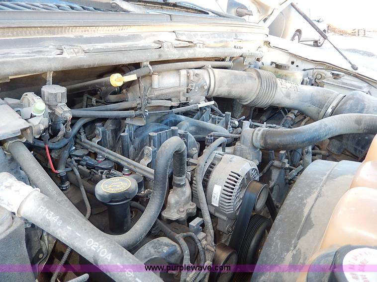 image for item H1280 2000 Ford F250 Super Duty Crew Cab pickup truck