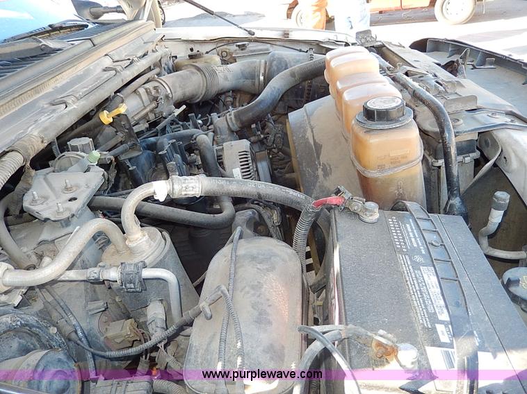 image for item H1280 2000 Ford F250 Super Duty Crew Cab pickup truck