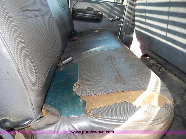 image for item H1280 2000 Ford F250 Super Duty Crew Cab pickup truck