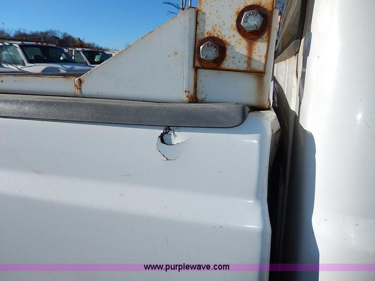 image for item H1280 2000 Ford F250 Super Duty Crew Cab pickup truck