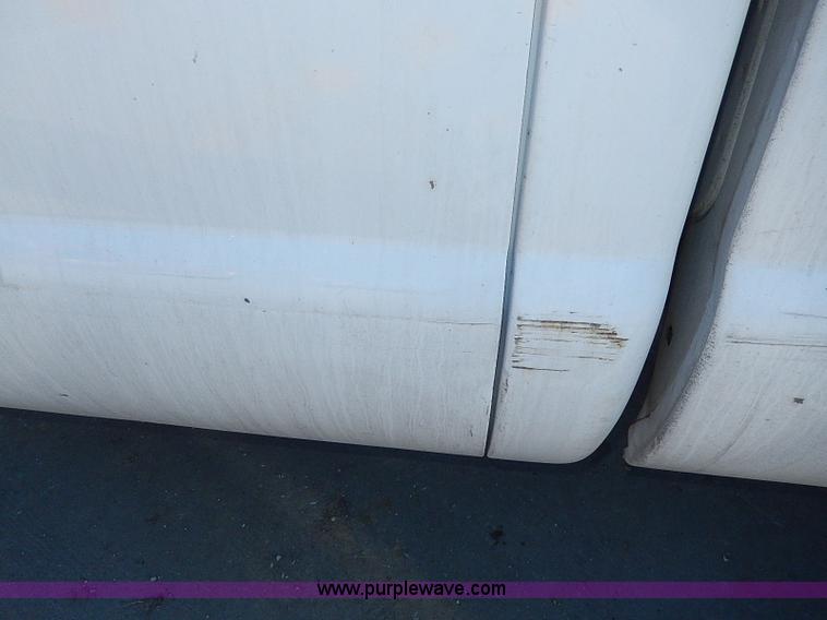 image for item H1280 2000 Ford F250 Super Duty Crew Cab pickup truck