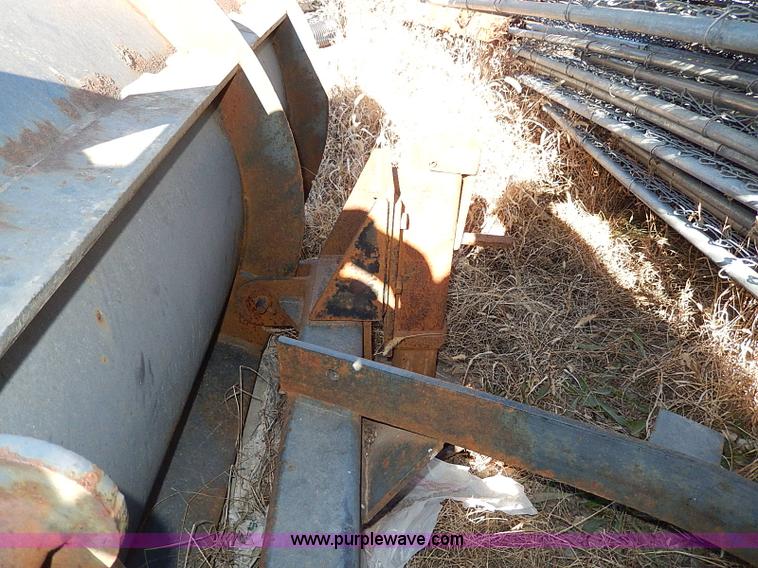 image for item H1281 Henke 11' snow plow
