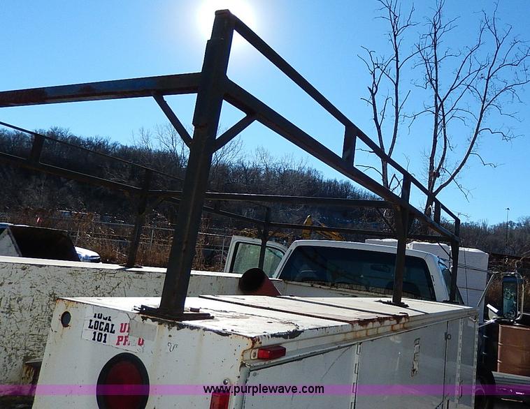 image for item H1282 2001 Chevrolet 3500 HD utility truck