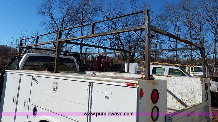 image for item H1282 2001 Chevrolet 3500 HD utility truck