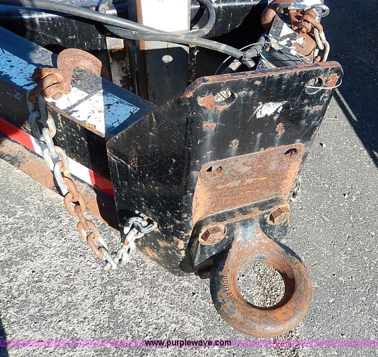 image for item H1283 2003 Towmaster T14DP trailer