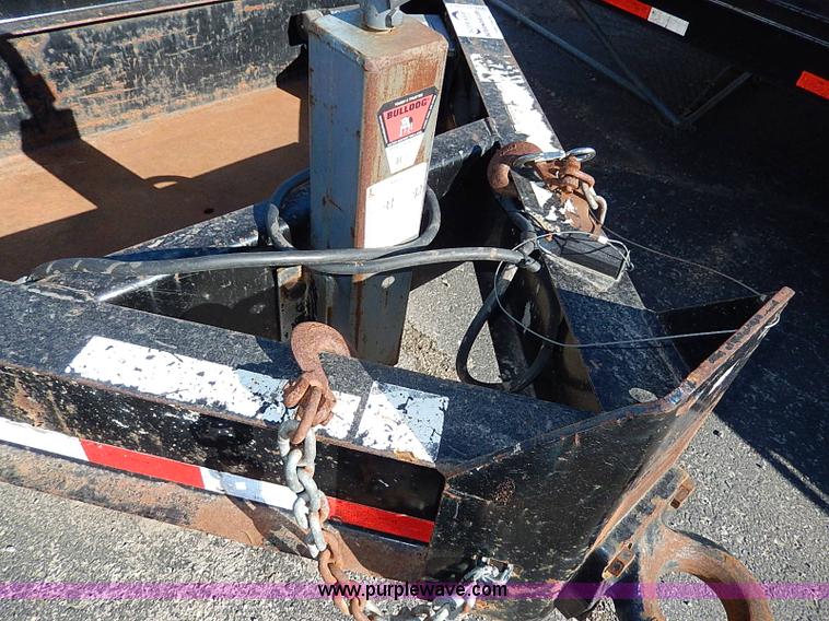 image for item H1283 2003 Towmaster T14DP trailer