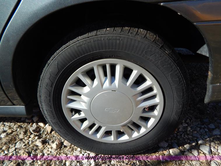 image for item H3809 2004 Chevrolet Malibu Classic