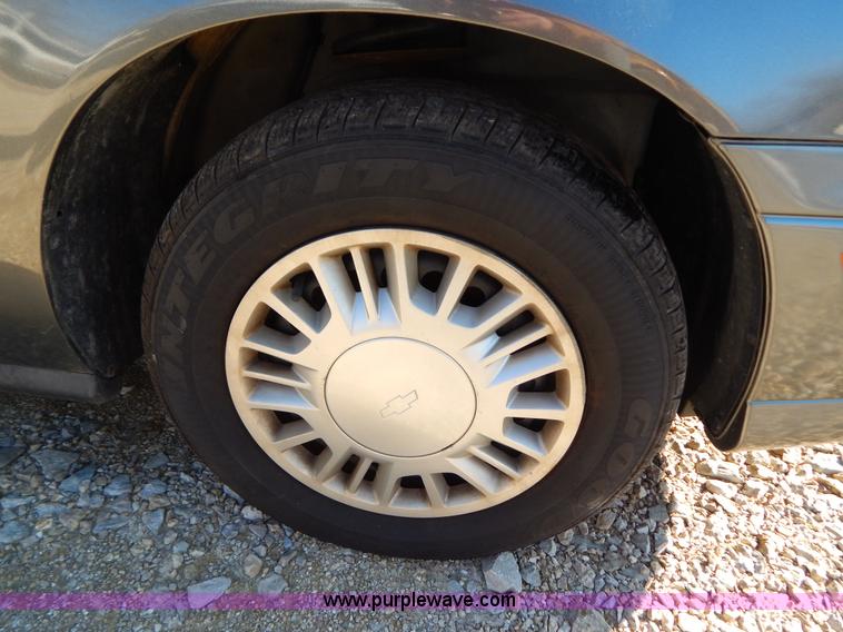 image for item H3809 2004 Chevrolet Malibu Classic