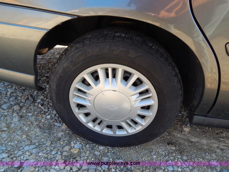 image for item H3809 2004 Chevrolet Malibu Classic