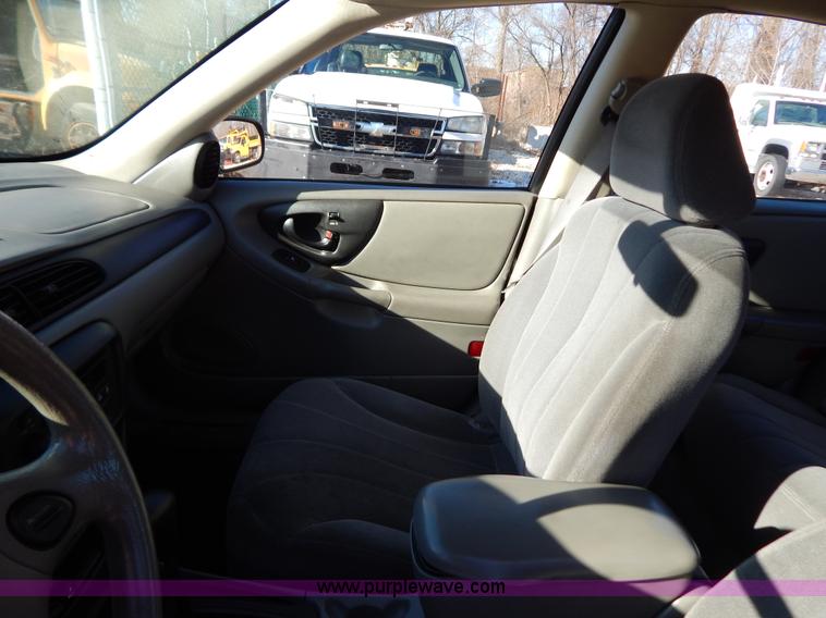 image for item H3809 2004 Chevrolet Malibu Classic