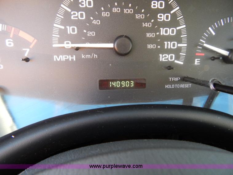 image for item H3809 2004 Chevrolet Malibu Classic