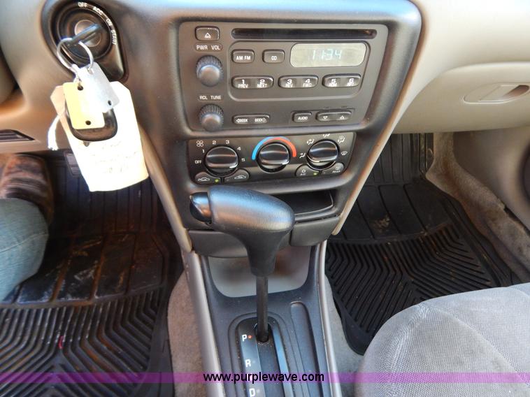 image for item H3809 2004 Chevrolet Malibu Classic